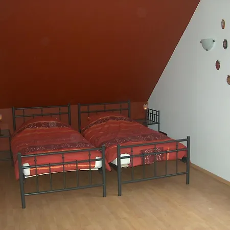 Holiday Home In Przesieka Near Ski Slopes, Cleaning Included * 셰시에카